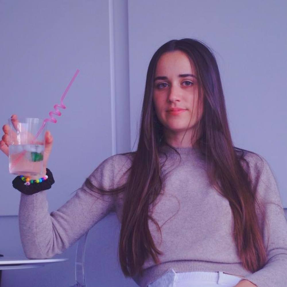 Meet your Posher, Ismene